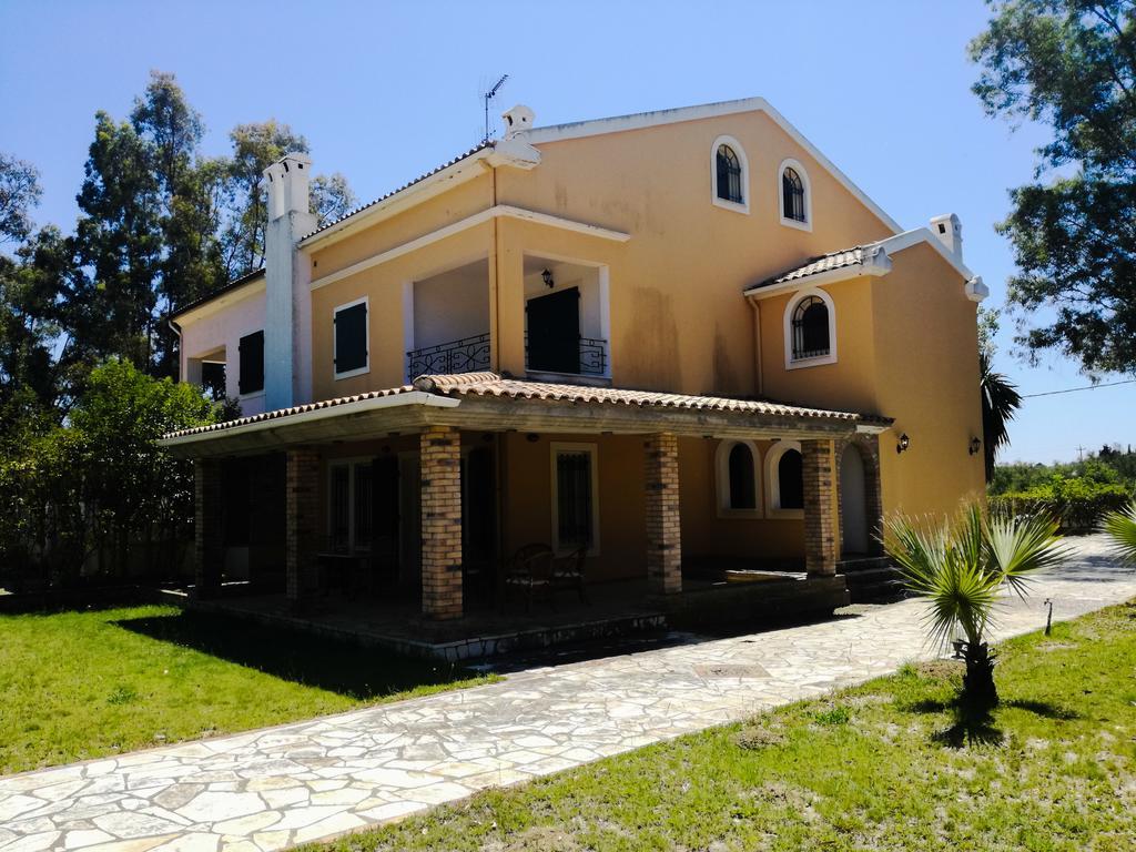Antonia Beachfront Villa Lefkímmi Exteriér fotografie