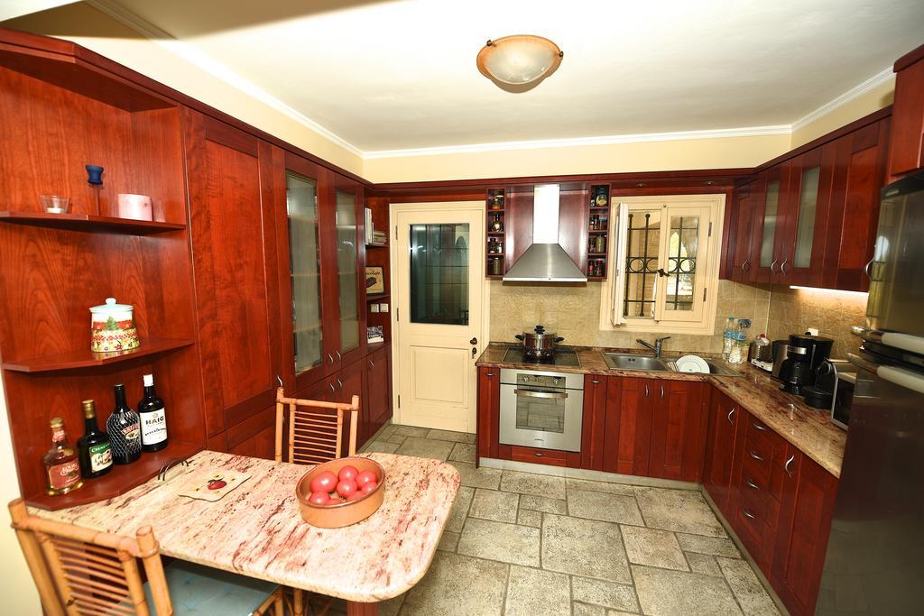 Antonia Beachfront Villa Lefkímmi Exteriér fotografie